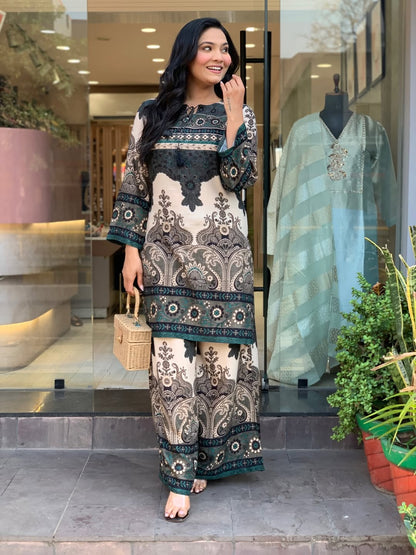 Royal Ethnic white Printed Kurta Set with Designer Palazzo Pants